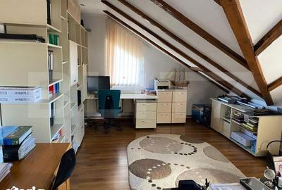Casă cu 7 camere cu Teren 587 Mp în Răzvad - 6