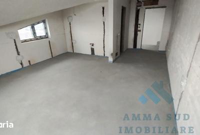 Casă cu 9 camere cu Teren 300 Mp în Central - 19