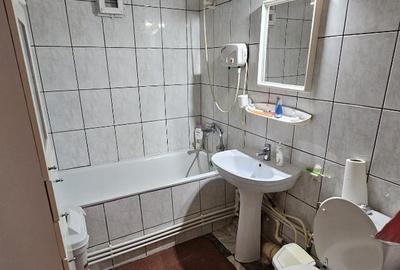 3 camere ,Casa de Cultura , Colegiul de Arte 3 camere ,Casa de Cultura , Colegiul de Arte - 6