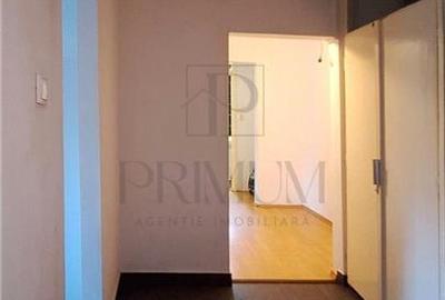 Apartament cu 3 camere decomandat în Torontalului - 2