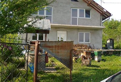 Casă cu 6 camere cu Teren 2600 Mp în Dej