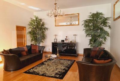 Vila de lux 350mp, teren 700mp - 2