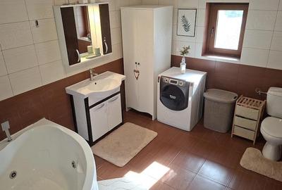 Apartament cu 4 camere decomandat în Central - 6