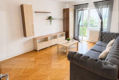 Apartament cu 3 camere decomandat în 6 Vânători - 2