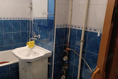 Garsonieră decomandată în Decebal - 1
