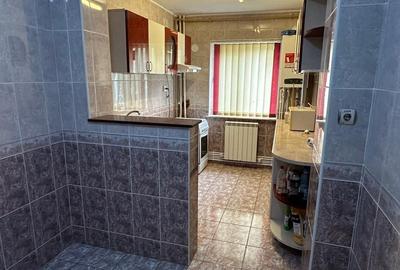 Apartament 4 camere, suprafata generoasa, zona  Dacia - 2