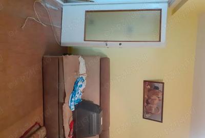 Garsonieră decomandată în Barieră - 13