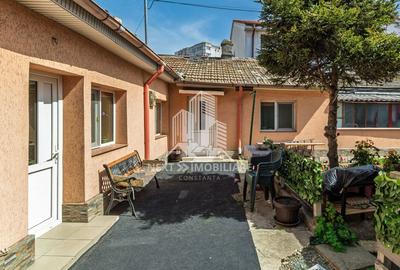 Casa 5 camere La sol  si Spatiu comercial stradal, Trocadero - 3