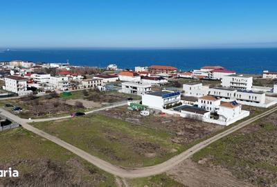Teren de 2200 mp, în Limanu