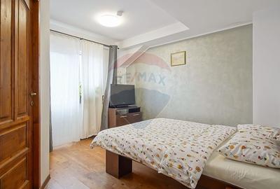 Casă cu 9 camere cu Teren 888 Mp în Sohodol - 47