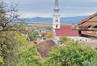 Casă individuală cu 4 camere cu Canalizare în Cernatu