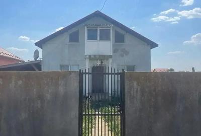 Casă cu 6 camere cu Teren 380 Mp în Buturugeni