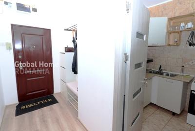 Apartament cu 2 camere semidecomandat, mobilat în 1 Mai - 17
