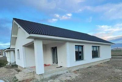 Casă cu 4 camere cu Teren 500 Mp în Oșorhei