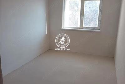 Apartament cu 4 camere decomandat în Central - 1