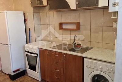 Garsoniera, Tudor - 3