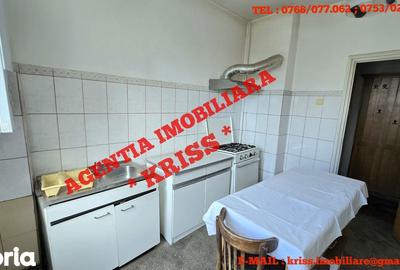 Apartament cu 3 camere semidecomandat în Trivale - 4