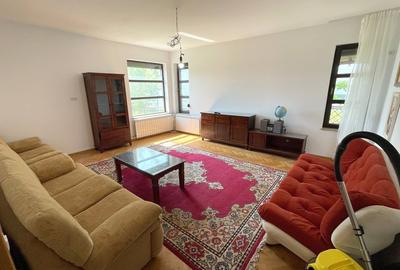 Casă cu 3 camere cu Teren 425 Mp în Pantelimon