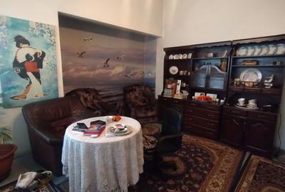 Apartament cu 3 camere decomandat în Central - 2