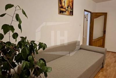 Apartament de inchiriat 2 camere, parcare, zona Plopilor - 1