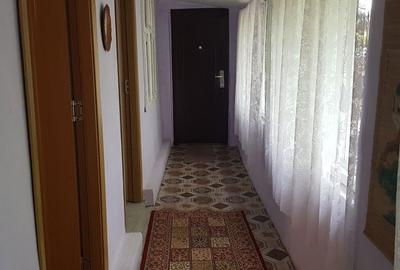 Casă cu 3 camere în Siretu - 3