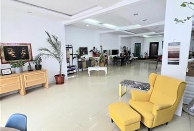 Spatiu Comercial 170 mp cu Vad - Renovat Complet - 2