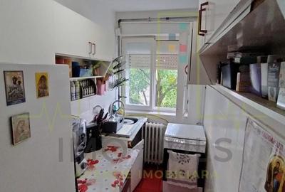 Apartament cu 4 camere semidecomandat, mobilat în Circumvalațiunii - 8