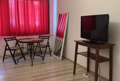 Apartament cu 3 camere decomandat, mobilat în Tomis Mall - 12