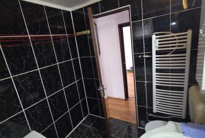 Apartament cu 3 camere semidecomandat, mobilat în Rahova - 4