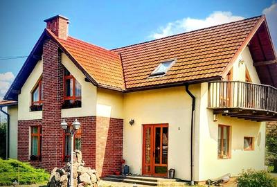 Casă de locuit cu 5 camere, zonă exclusivistă a orașului Târgu-Secuiesc - 1