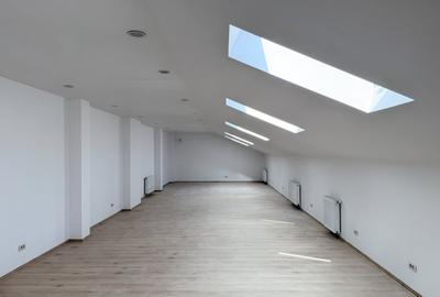 Spațiu comercial, de 120 mp, în Sinaia - 2