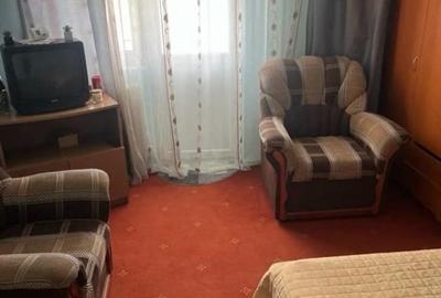 Apartament cu 2 camere decomandat, mobilat în Exterior Est
