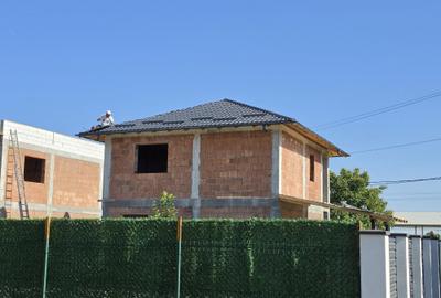 Casă cu 3 camere în Smeura