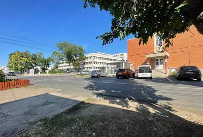 Casă cu Teren 174 Mp în Central