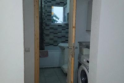 Apartament cu 3 camere semidecomandat în Sălaj