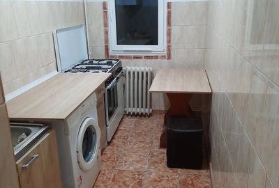 Garsonieră decomandată în Berceni