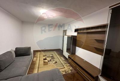 Apartament 3 camere de inchiriat - 2