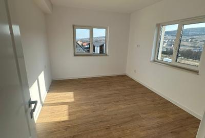 Duplex cu 4 camere cu Teren 332 Mp în Chinteni - 2