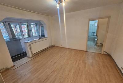 Apartament cu 2 camere semidecomandat în Micro II - 23