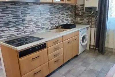 Garsonieră decomandată în Podgoria