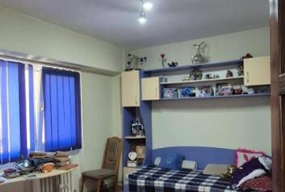 Zona Palatul de Justitie, 5 camere, etaj 2 - 5