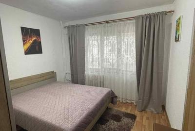 Apartament cu 3 camere decomandat în 1 Mai - 1