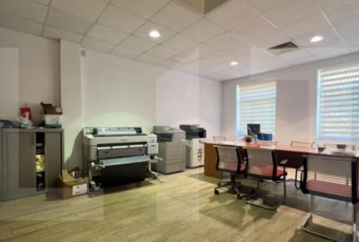 Spațiu comercial, de 660 mp, în Mehala