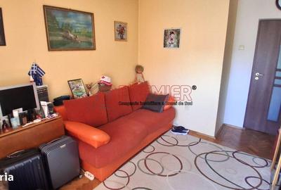Apartament cu 4 camere decomandat în Octavian Goga - 2