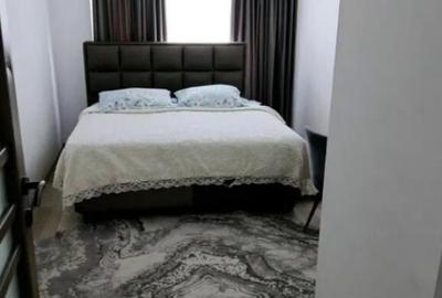 Apartament cu 3 camere decomandat în Tractorul - 1