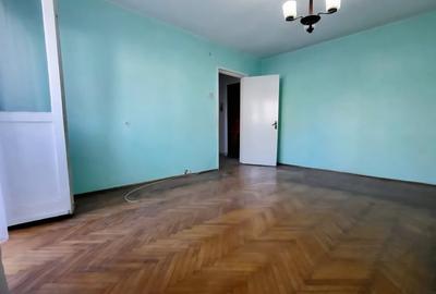 Zimbru- 2 camere decomandate, etaj 1 - 3