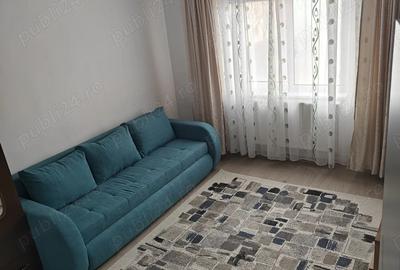 Garsonieră decomandată în Tractorul