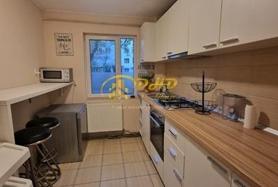 Ap. 2 camere, mobilat și utilat, parcare, centrală, AC - 15