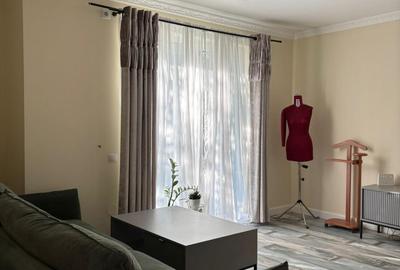 Apartament cu 3 camere semidecomandat în Bună Ziua - 3