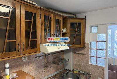 Apartament cu 3 camere decomandat în Dristor